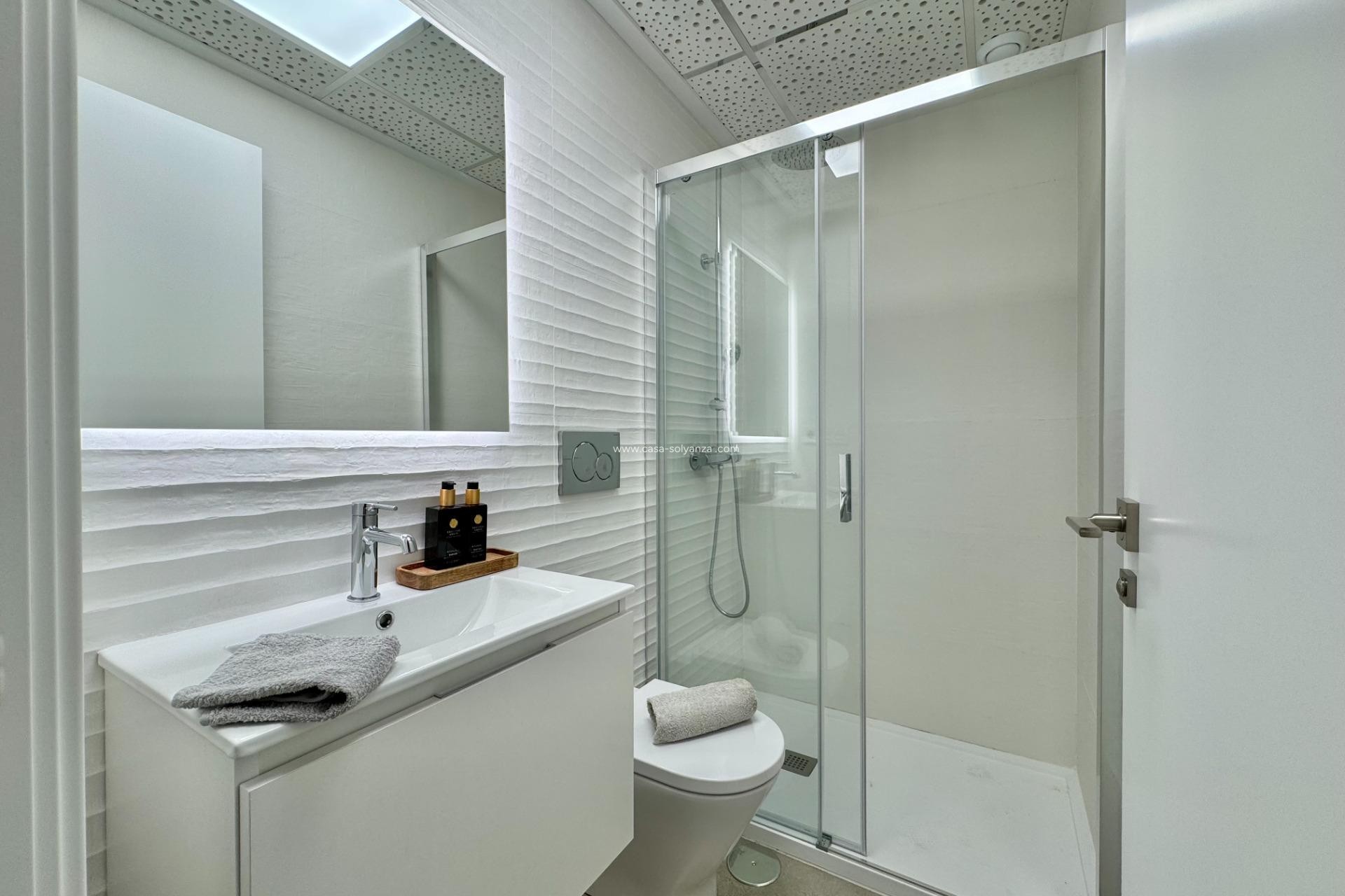 Resale - Apartment / flat - Torrevieja - Habaneras