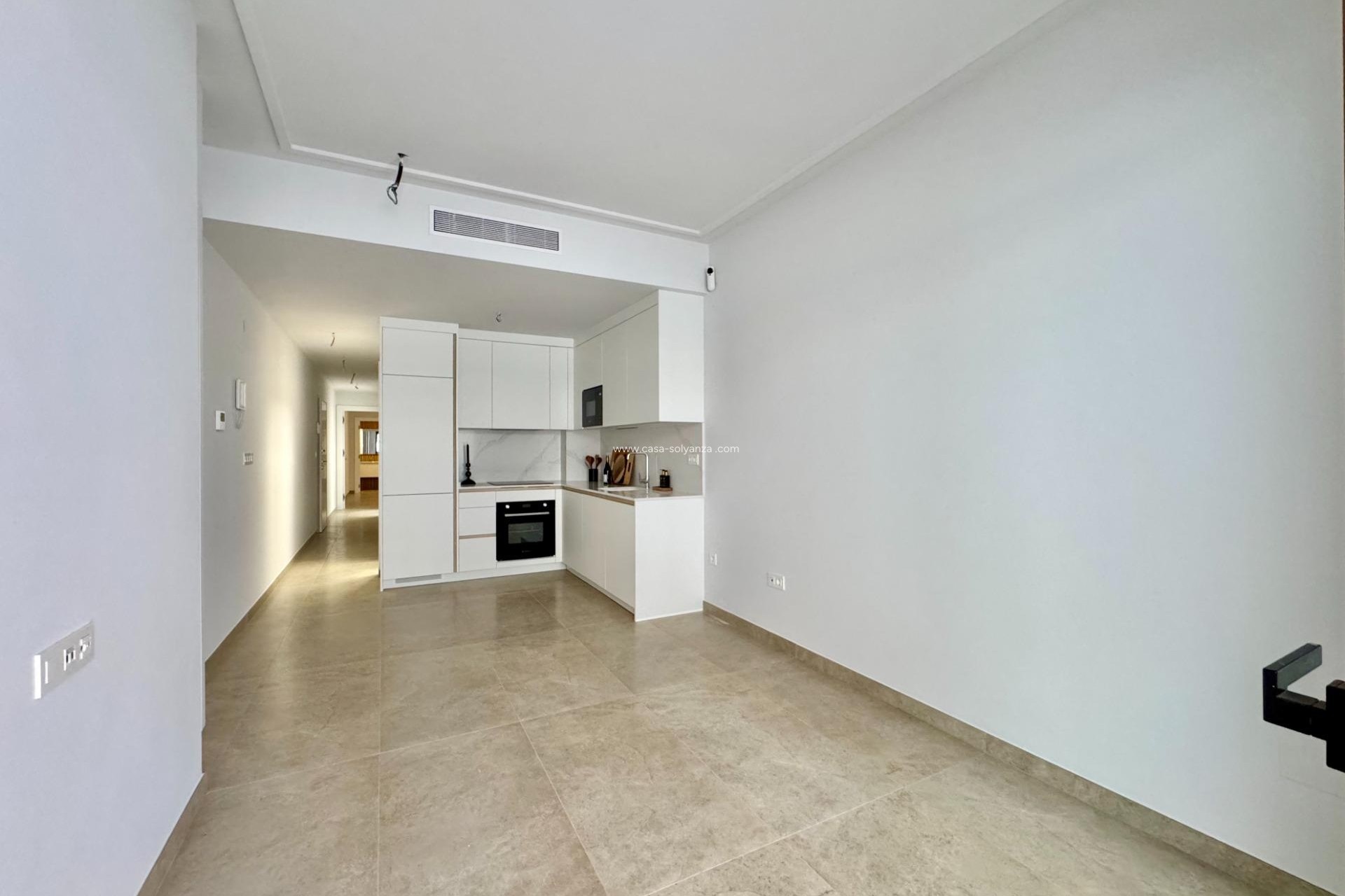Resale - Apartment / flat - Torrevieja - Habaneras