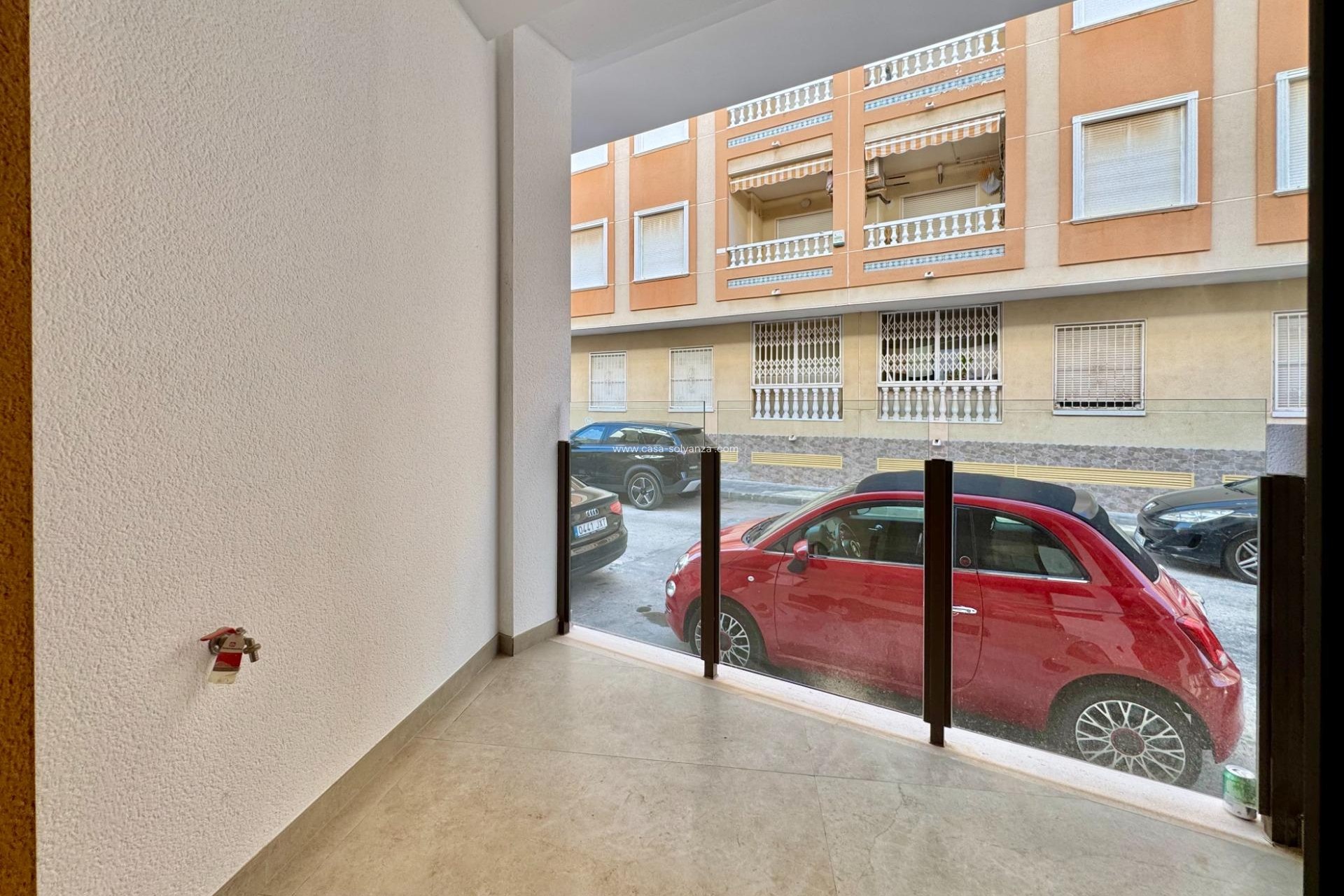 Resale - Apartment / flat - Torrevieja - Habaneras