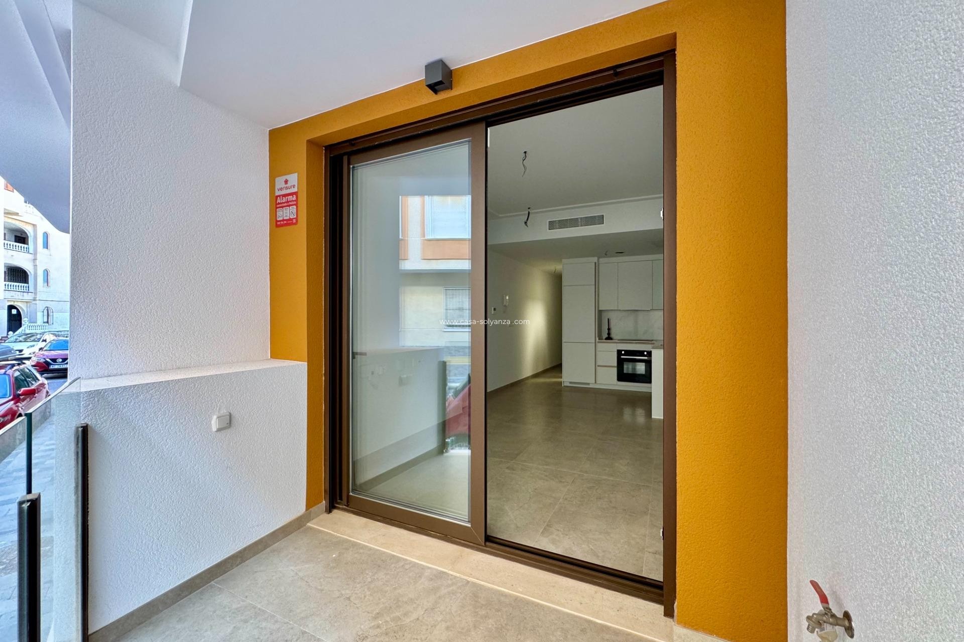 Resale - Apartment / flat - Torrevieja - Habaneras