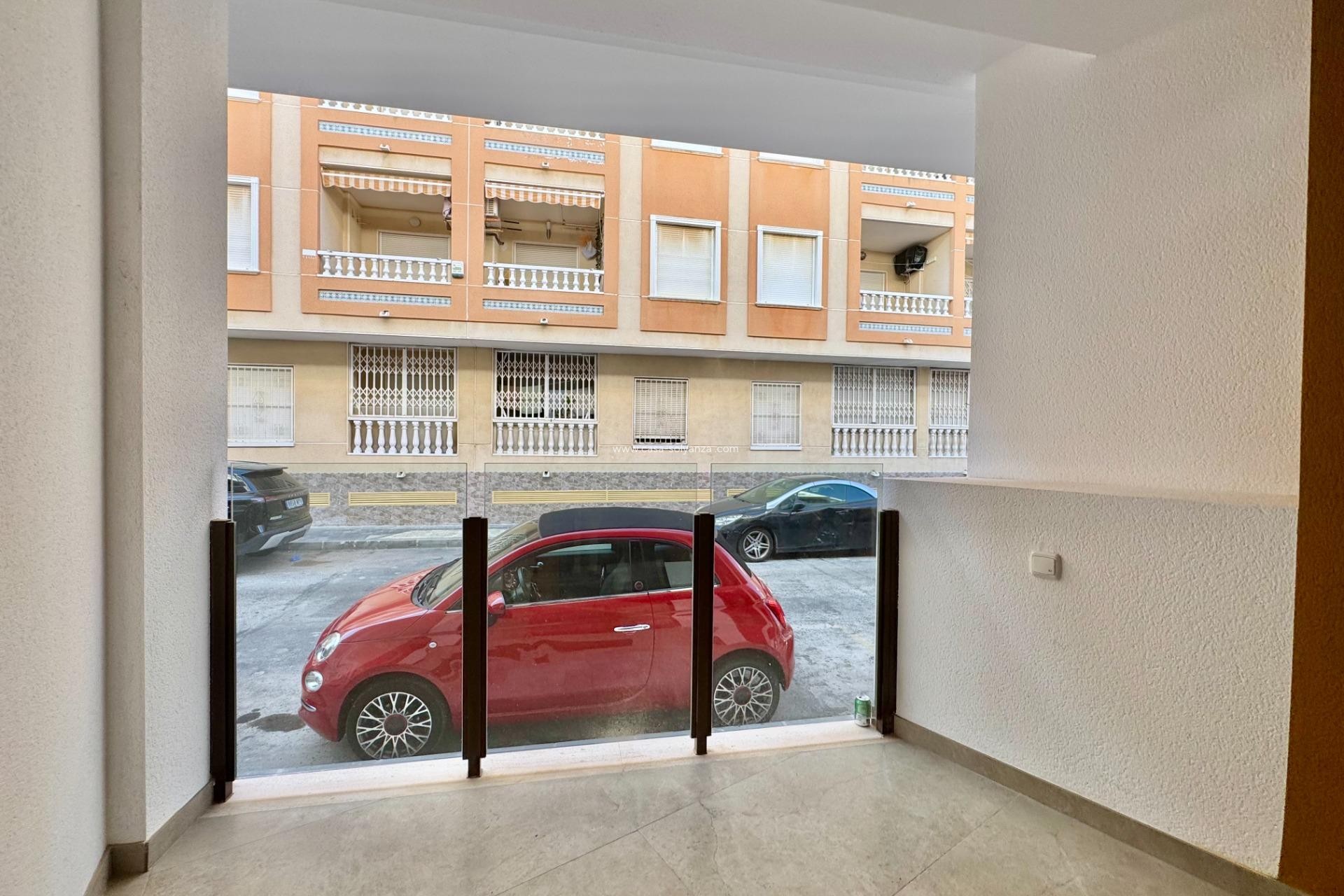 Resale - Apartment / flat - Torrevieja - Habaneras