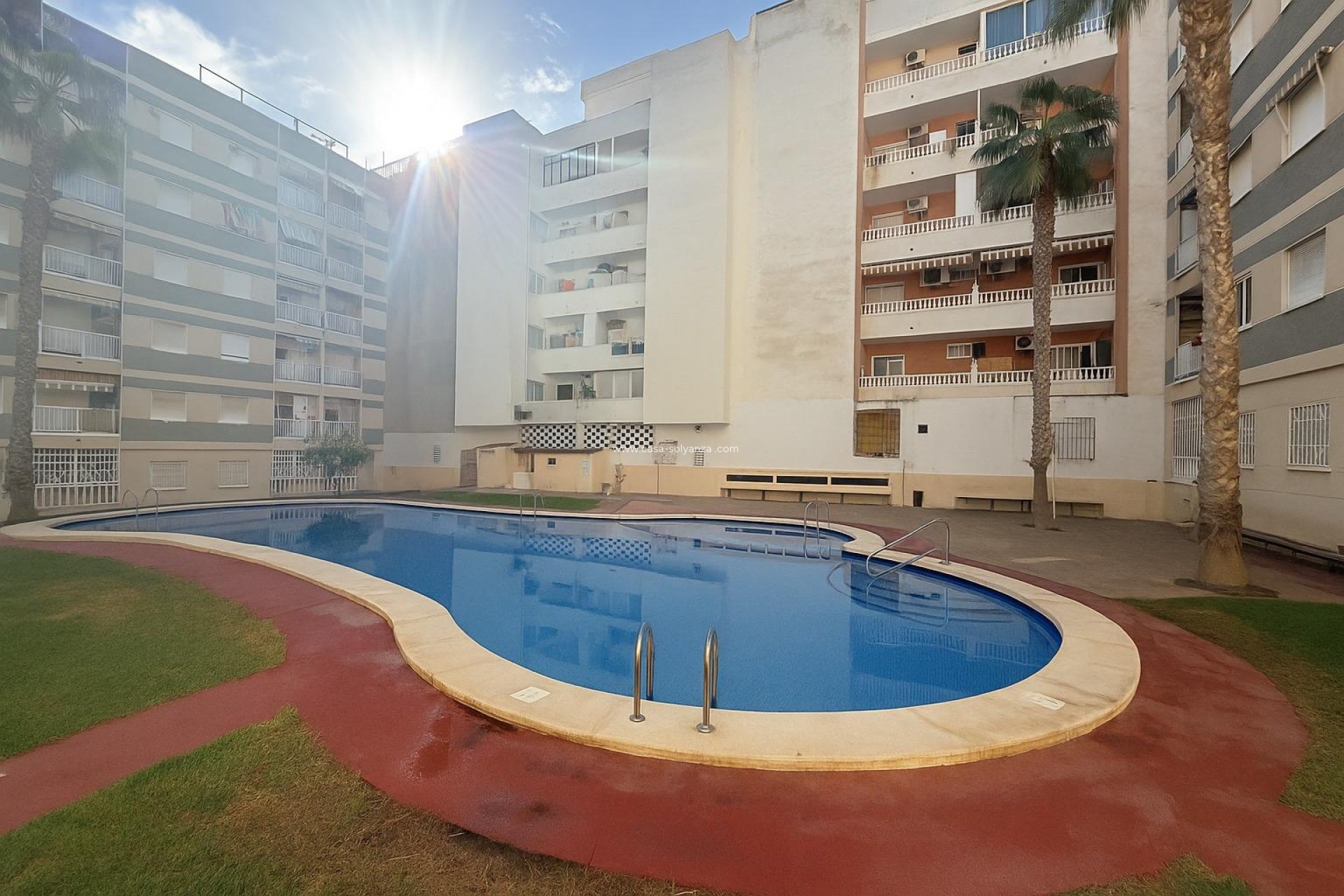 Resale - Apartment / flat - Torrevieja - Habaneras