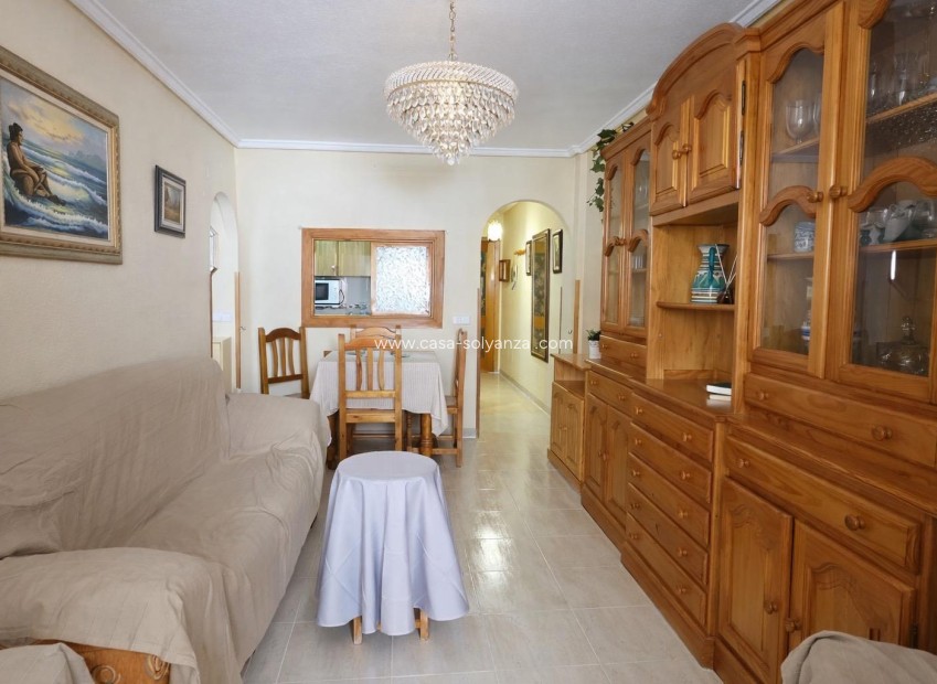 Resale - Apartment / flat - Torrevieja - Habaneras