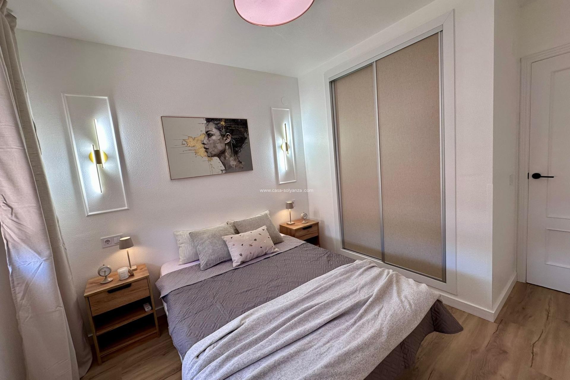 Resale - Apartment / flat - Torrevieja - Habaneras