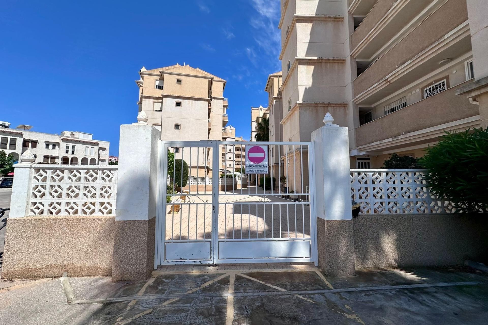 Resale - Apartment / flat - Torrevieja - Habaneras