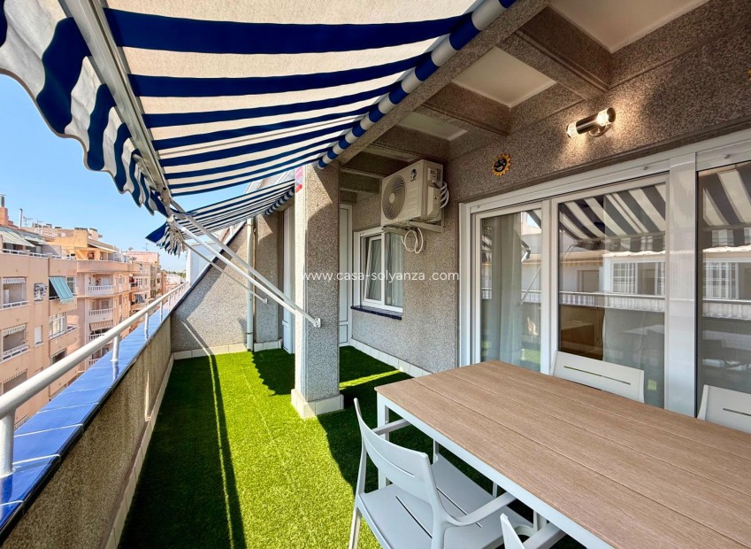 Resale - Apartment / flat - Torrevieja - Habaneras