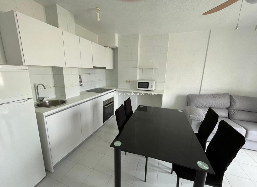 Resale - Apartment / flat - Torrevieja - LA LOMA