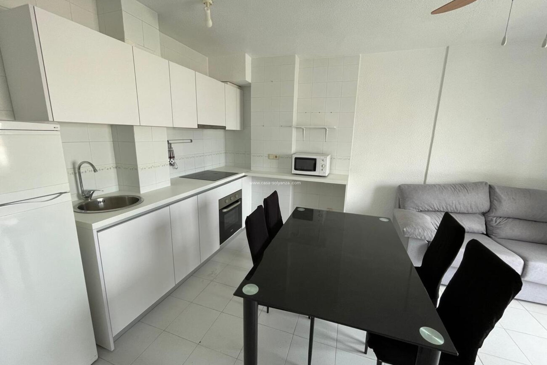 Resale - Apartment / flat - Torrevieja - LA LOMA