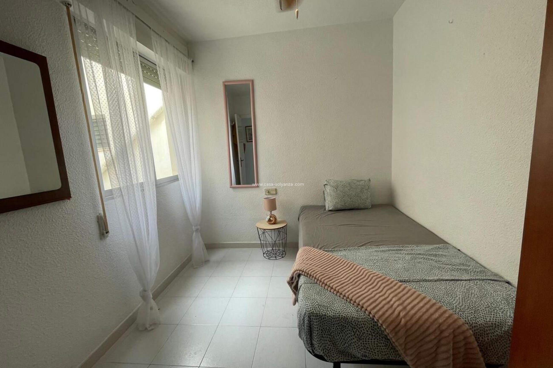 Resale - Apartment / flat - Torrevieja - LA LOMA