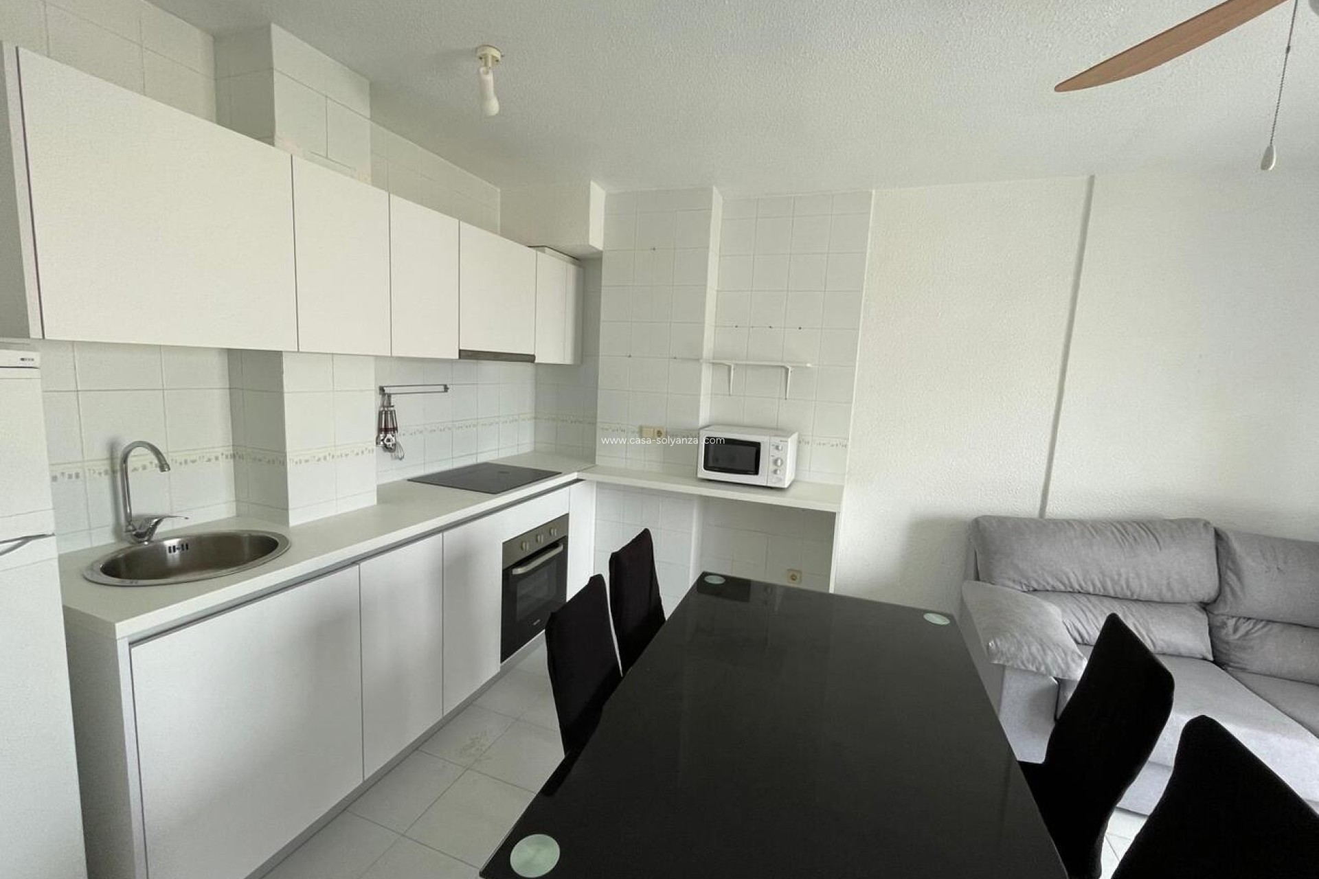 Resale - Apartment / flat - Torrevieja - LA LOMA