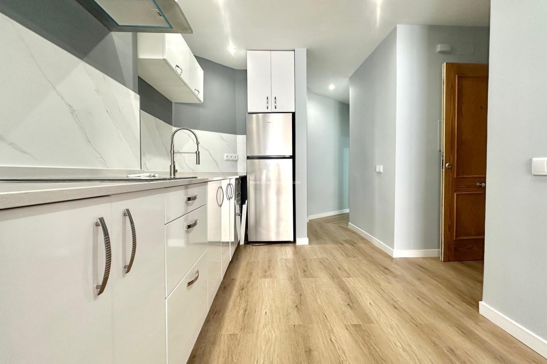 Resale - Apartment / flat - Torrevieja - La Mata