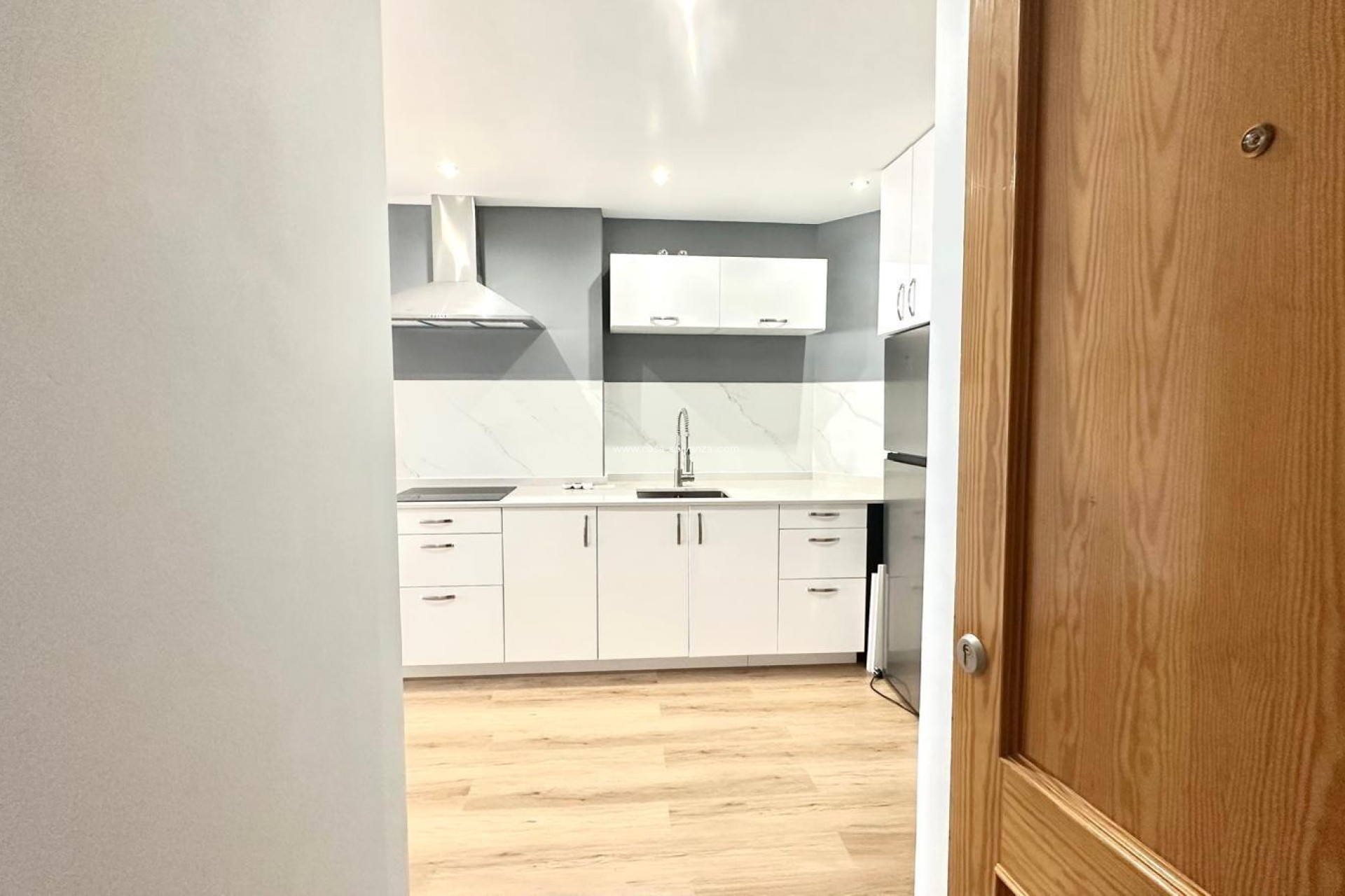 Resale - Apartment / flat - Torrevieja - La Mata