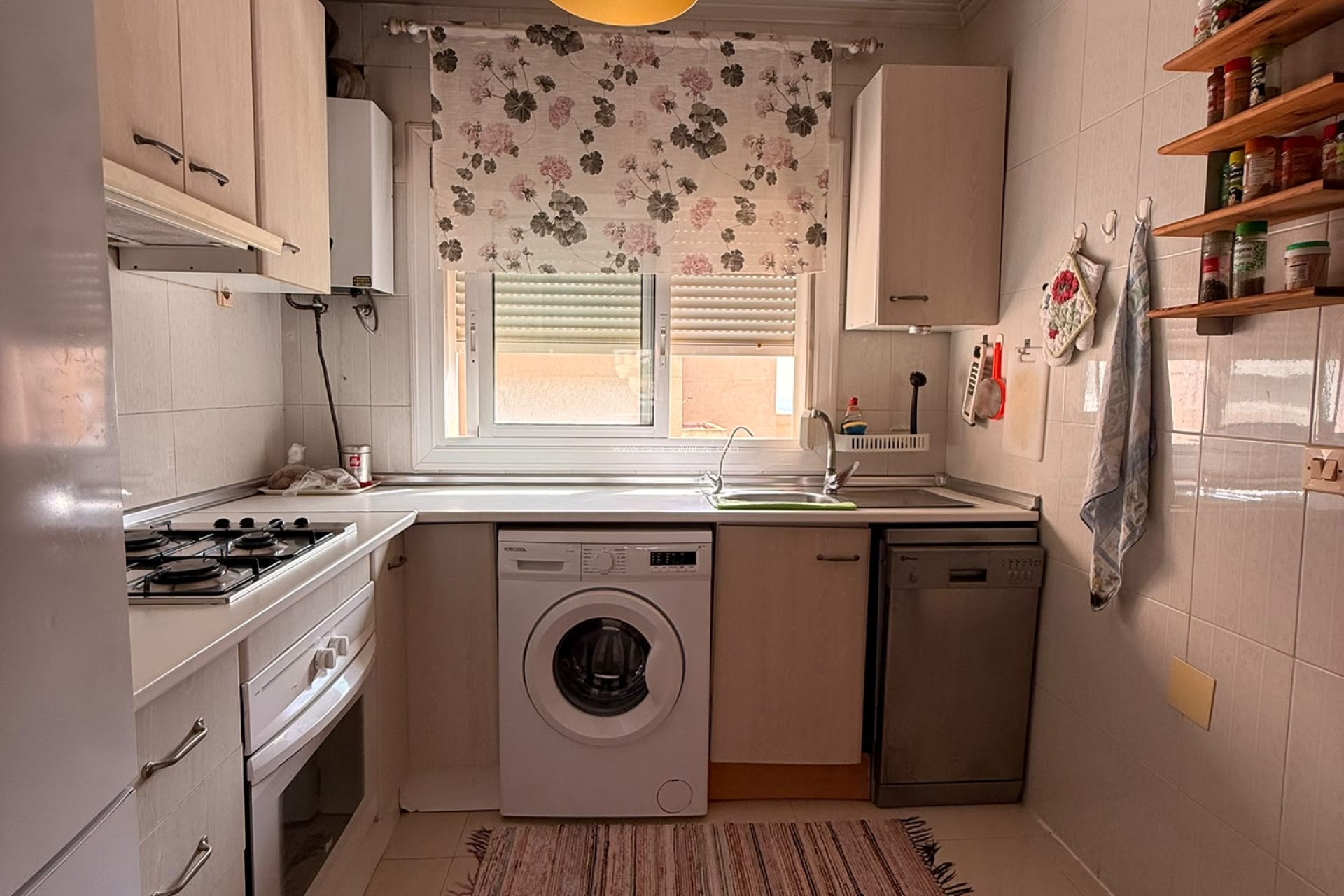 Resale - Apartment / flat - Torrevieja - La Mata