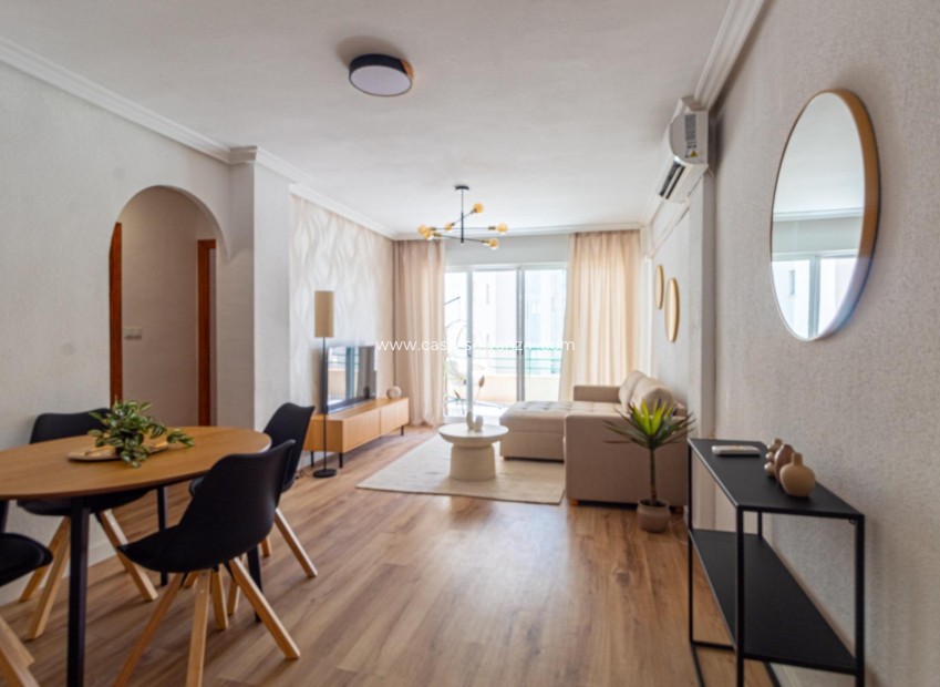 Resale - Apartment / flat - Torrevieja - La Mata