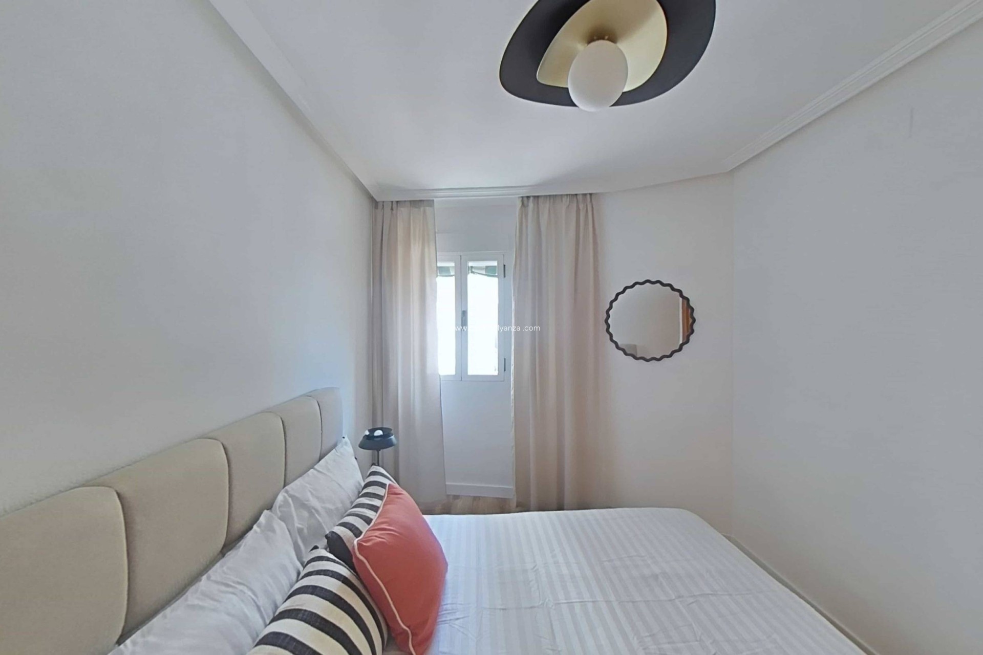 Resale - Apartment / flat - Torrevieja - La Mata