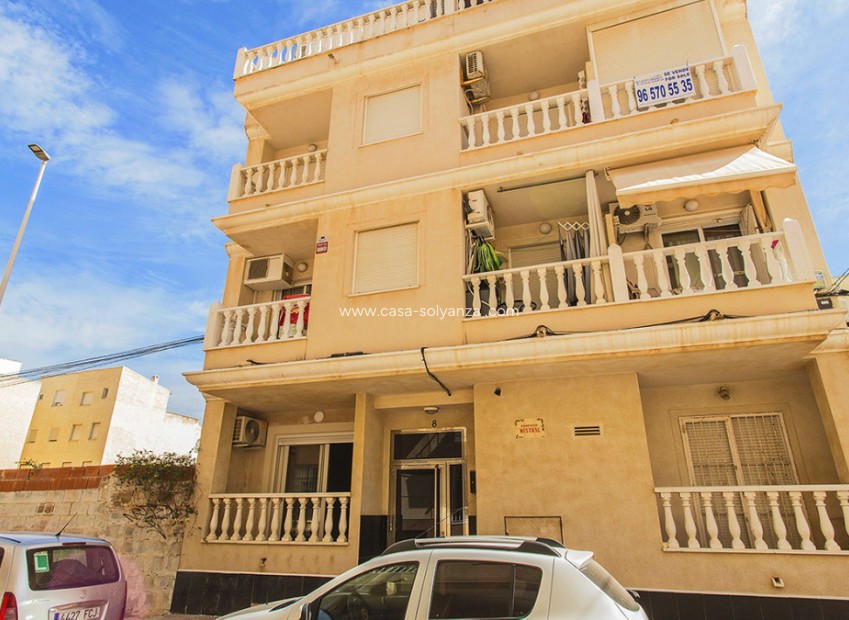 Resale - Apartment / flat - Torrevieja - La Mata