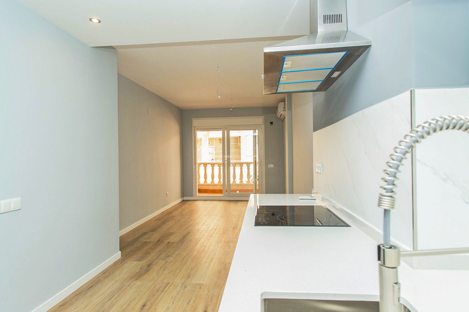 Resale - Apartment / flat - Torrevieja - La Mata