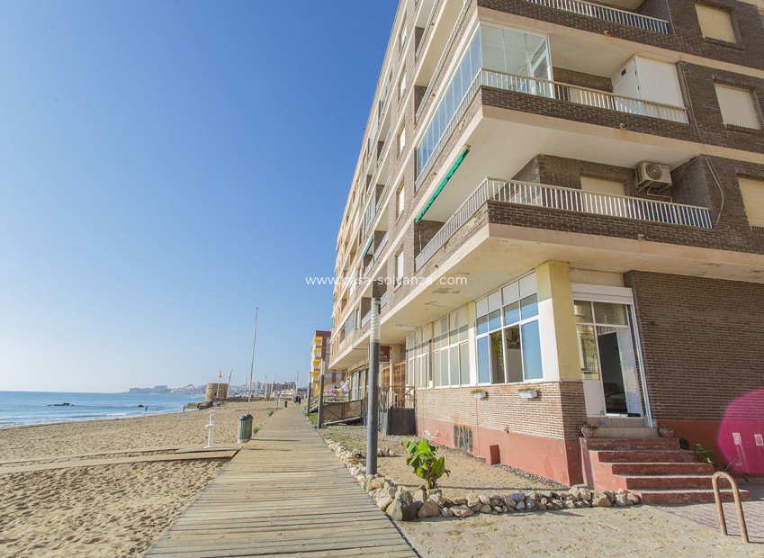 Resale - Apartment / flat - Torrevieja - La Mata