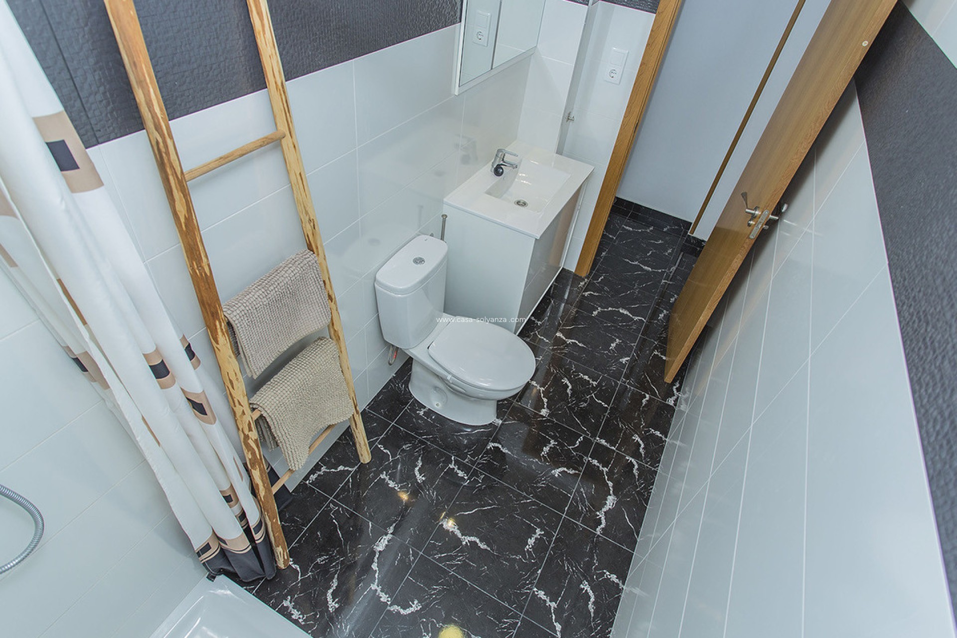 Resale - Apartment / flat - Torrevieja - La Mata