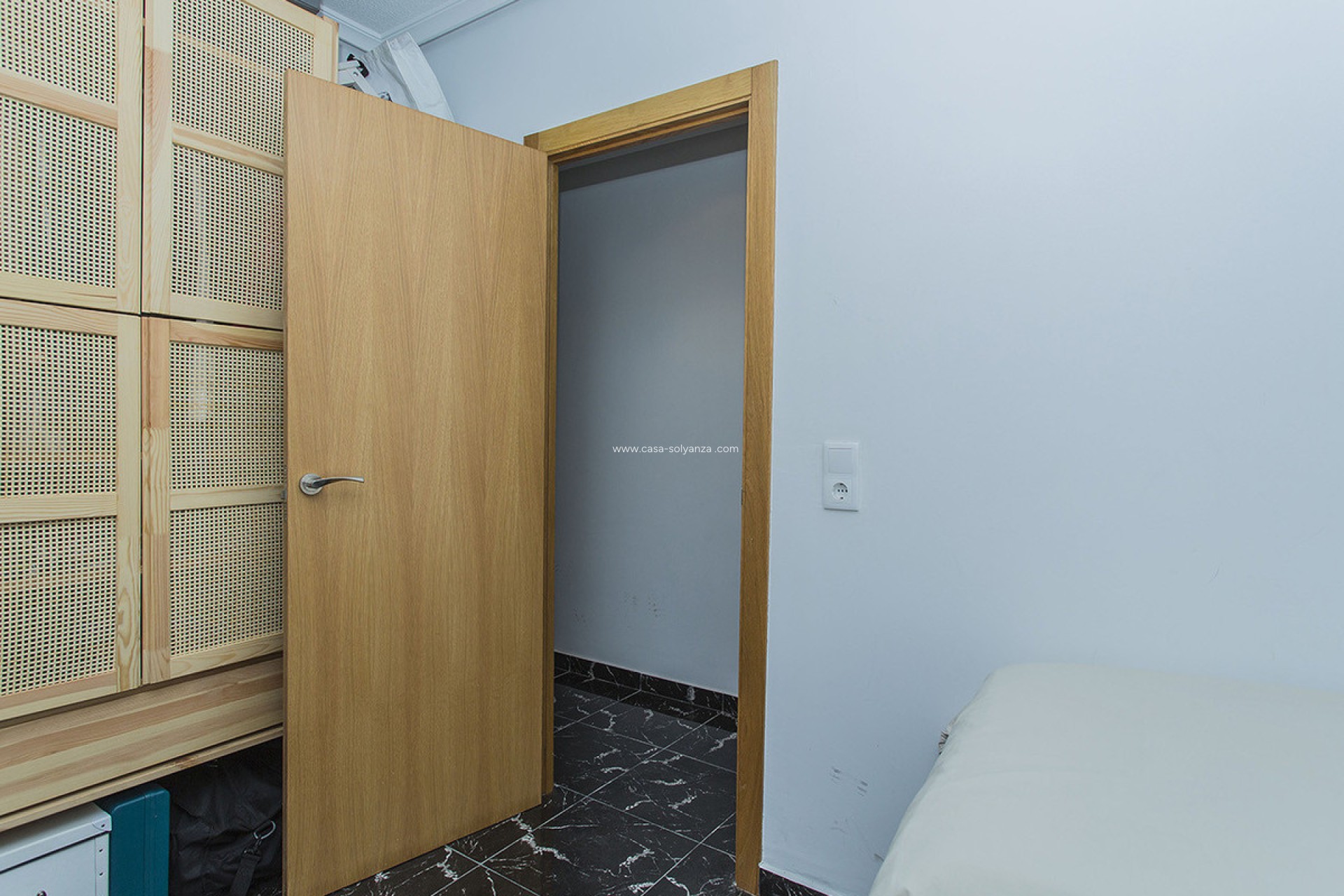 Resale - Apartment / flat - Torrevieja - La Mata