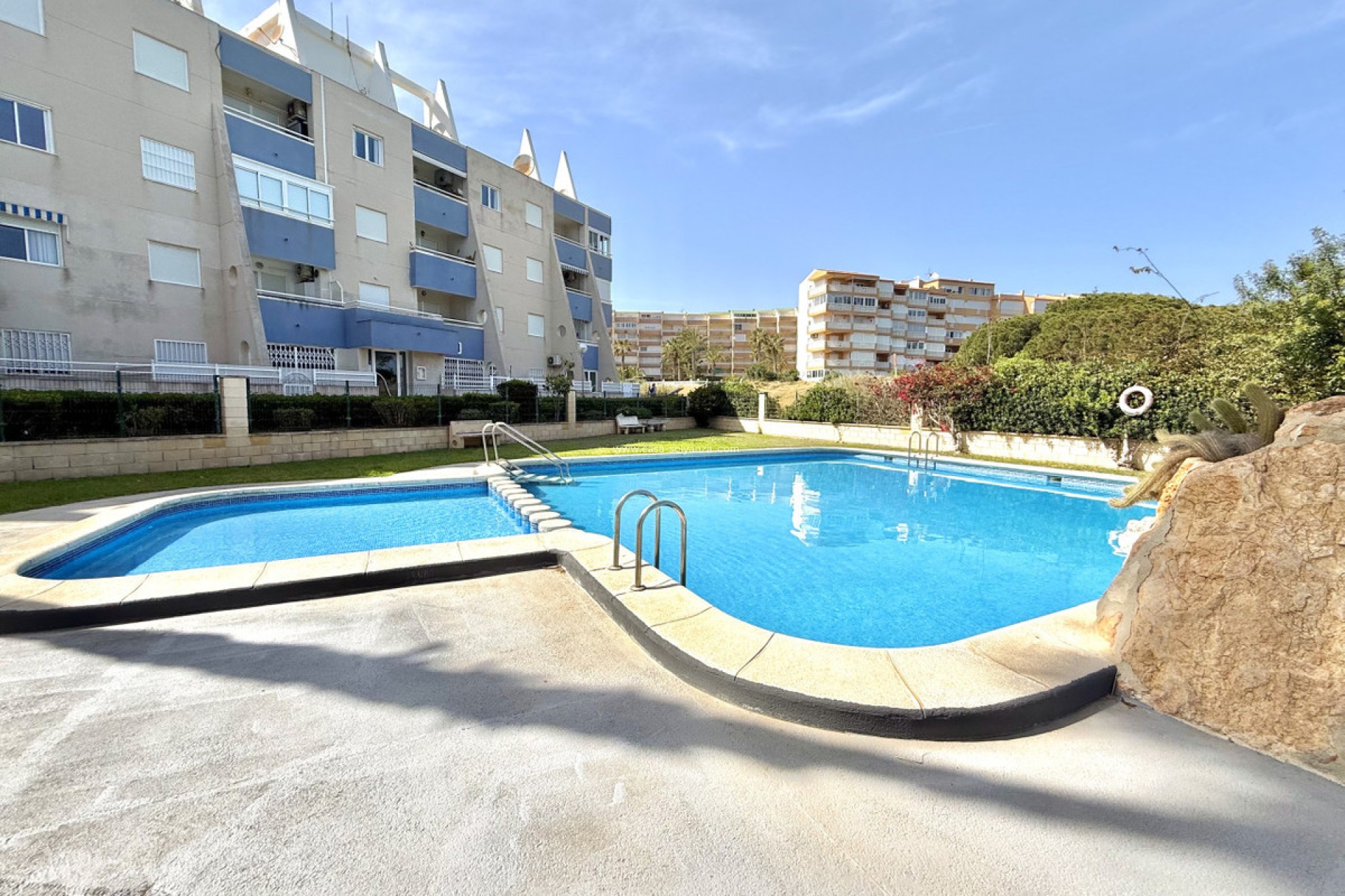 Resale - Apartment / flat - Torrevieja - La Mata