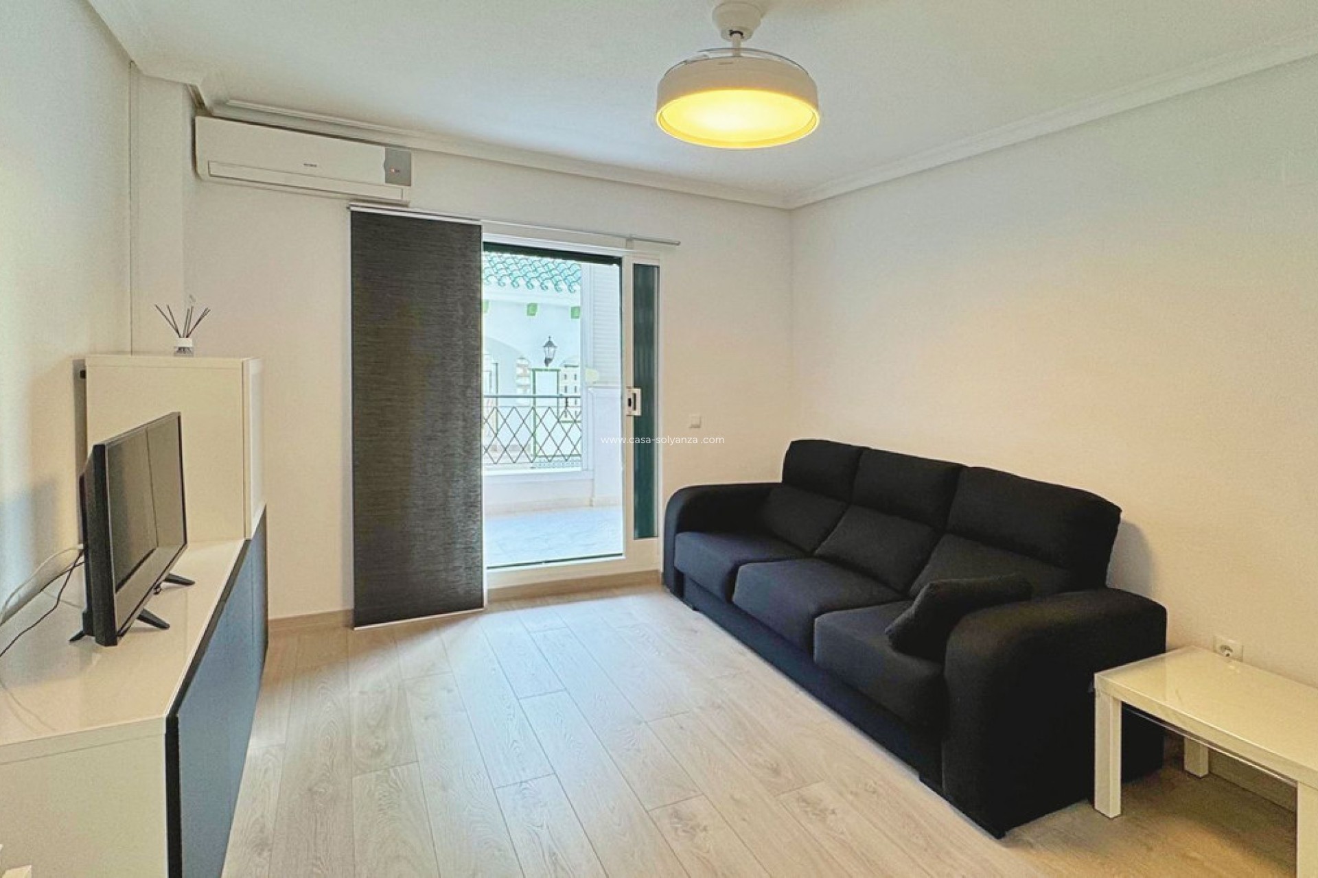 Resale - Apartment / flat - Torrevieja - La Mata