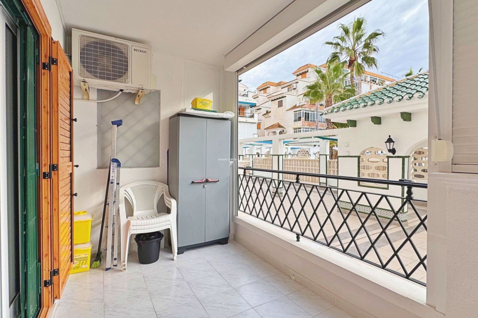 Resale - Apartment / flat - Torrevieja - La Mata