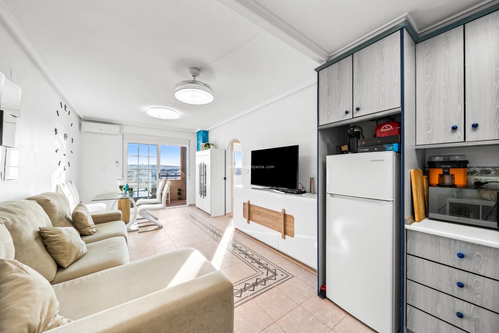 Resale - Apartment / flat - Torrevieja - La Mata