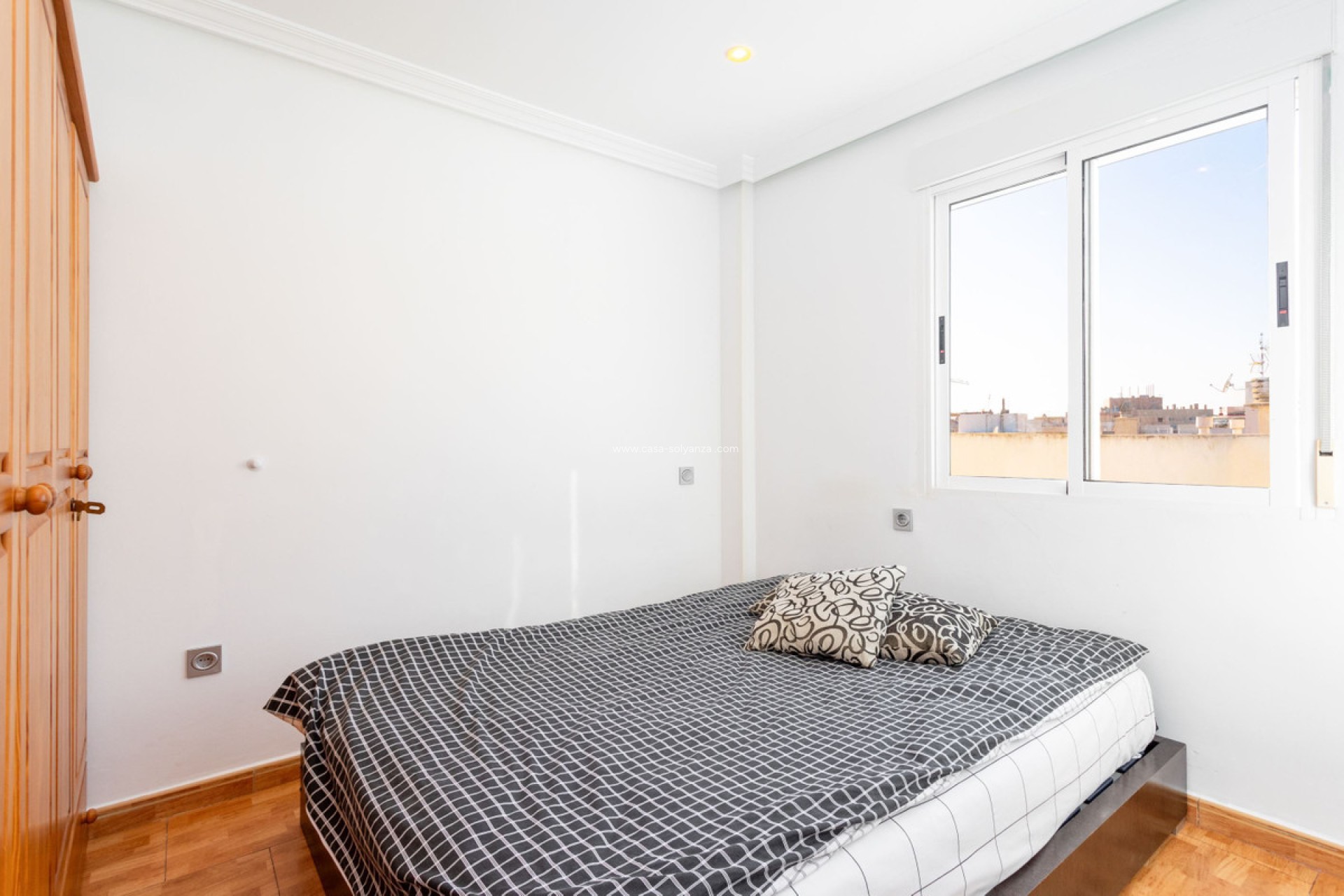 Resale - Apartment / flat - Torrevieja - La Mata