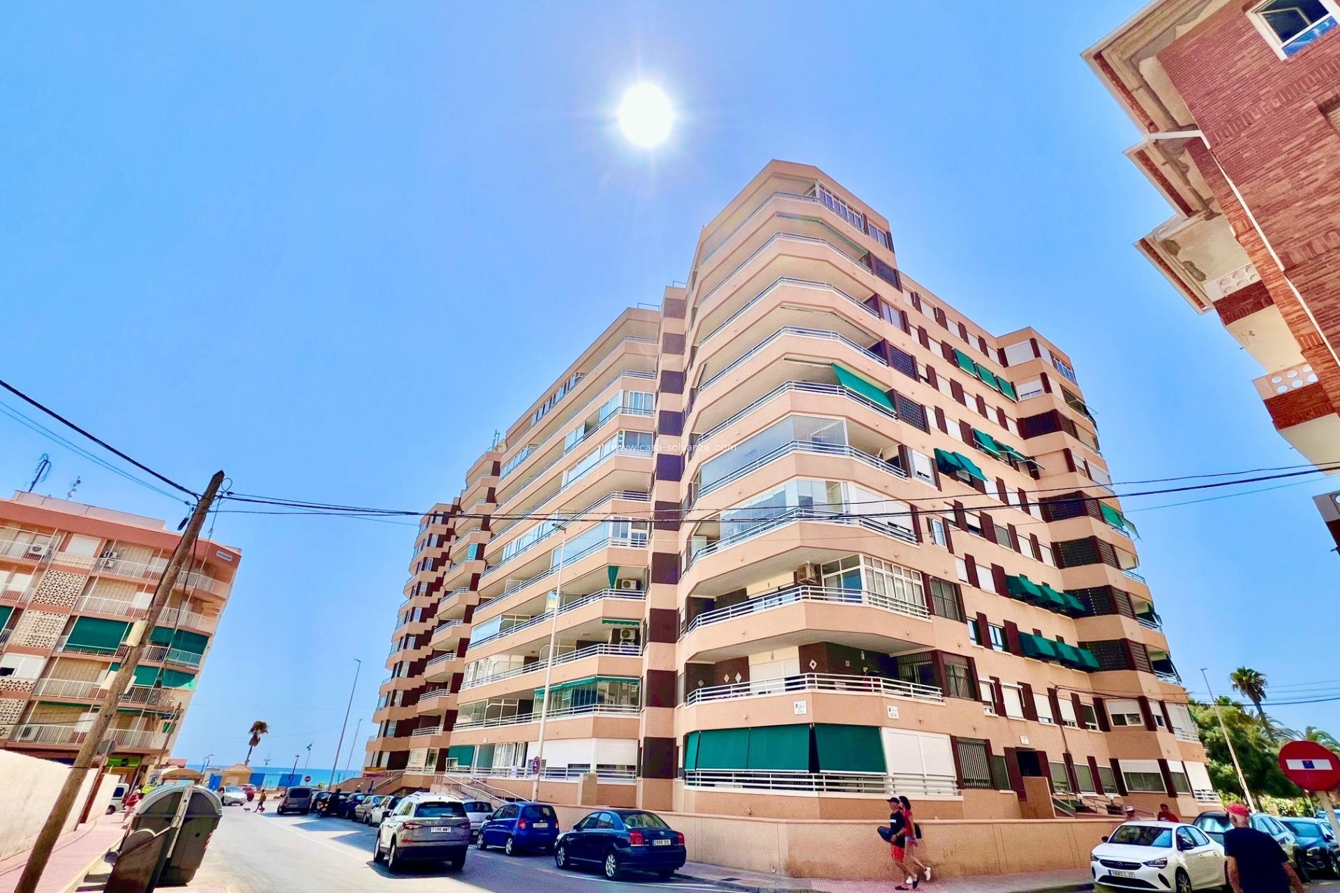 Resale - Apartment / flat - Torrevieja - La Mata