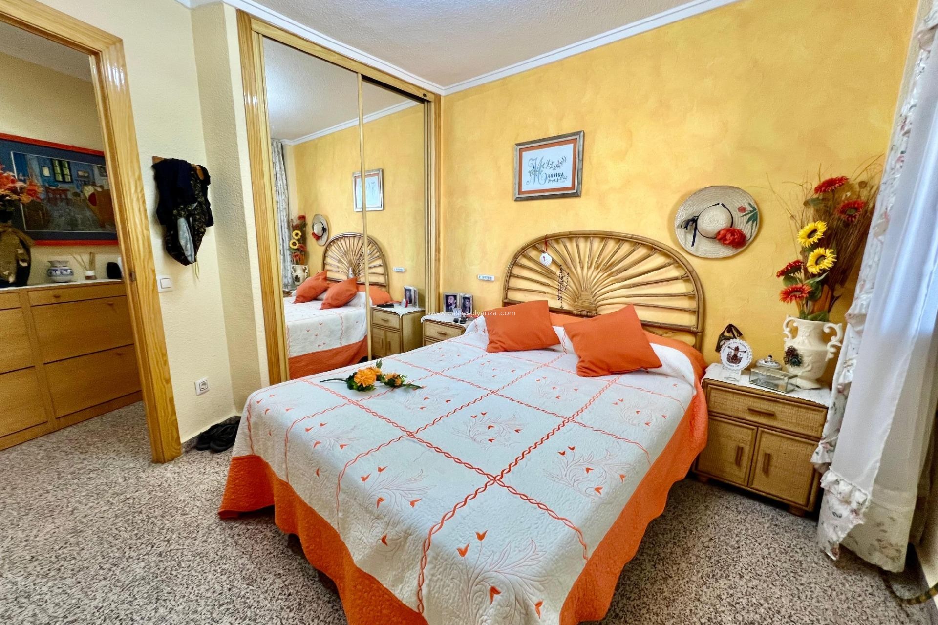 Resale - Apartment / flat - Torrevieja - La Mata