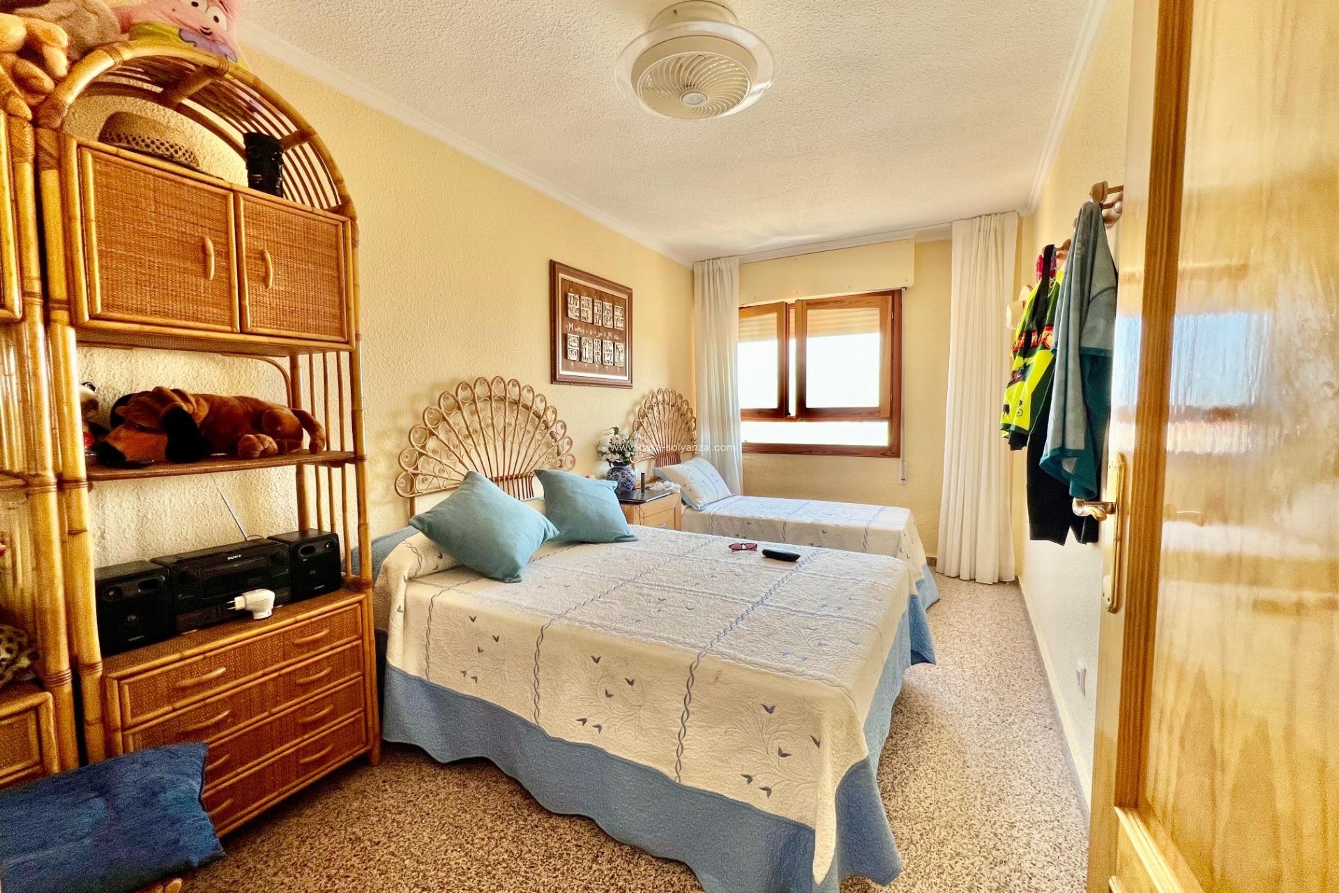 Resale - Apartment / flat - Torrevieja - La Mata