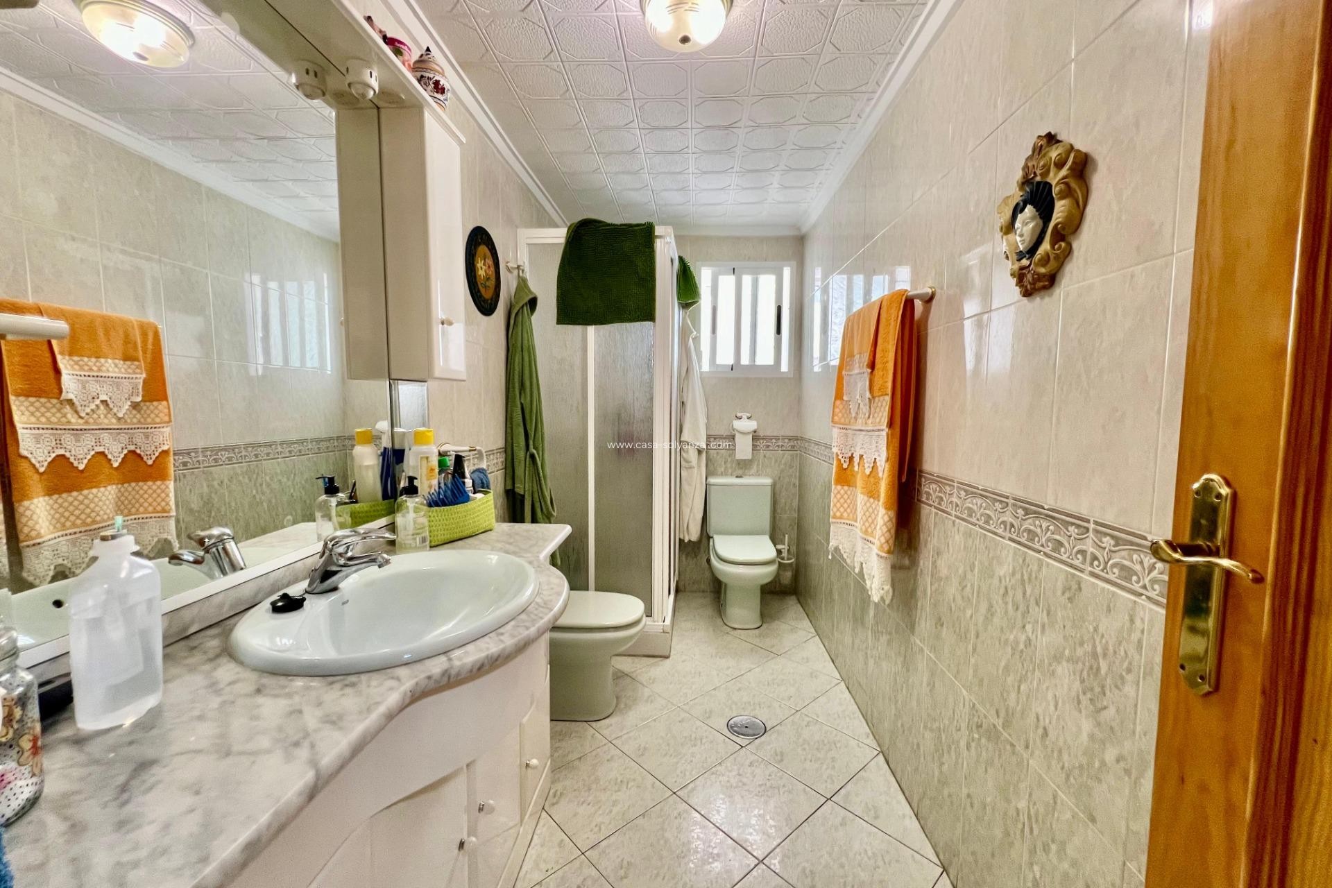 Resale - Apartment / flat - Torrevieja - La Mata