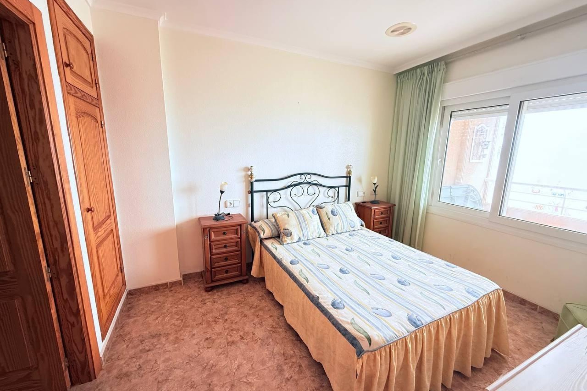 Resale - Apartment / flat - Torrevieja - La Mata