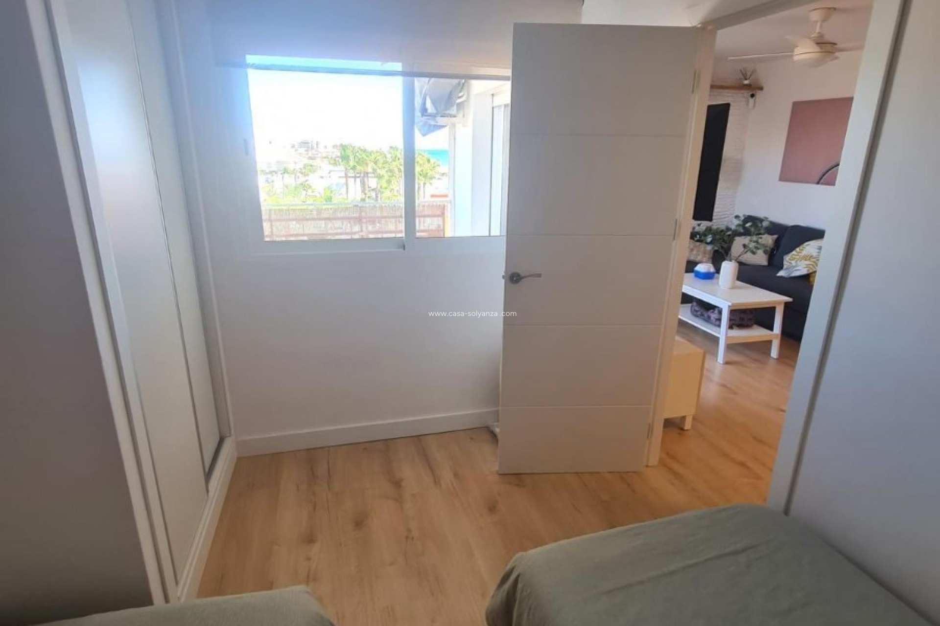 Resale - Apartment / flat - Torrevieja - La Mata