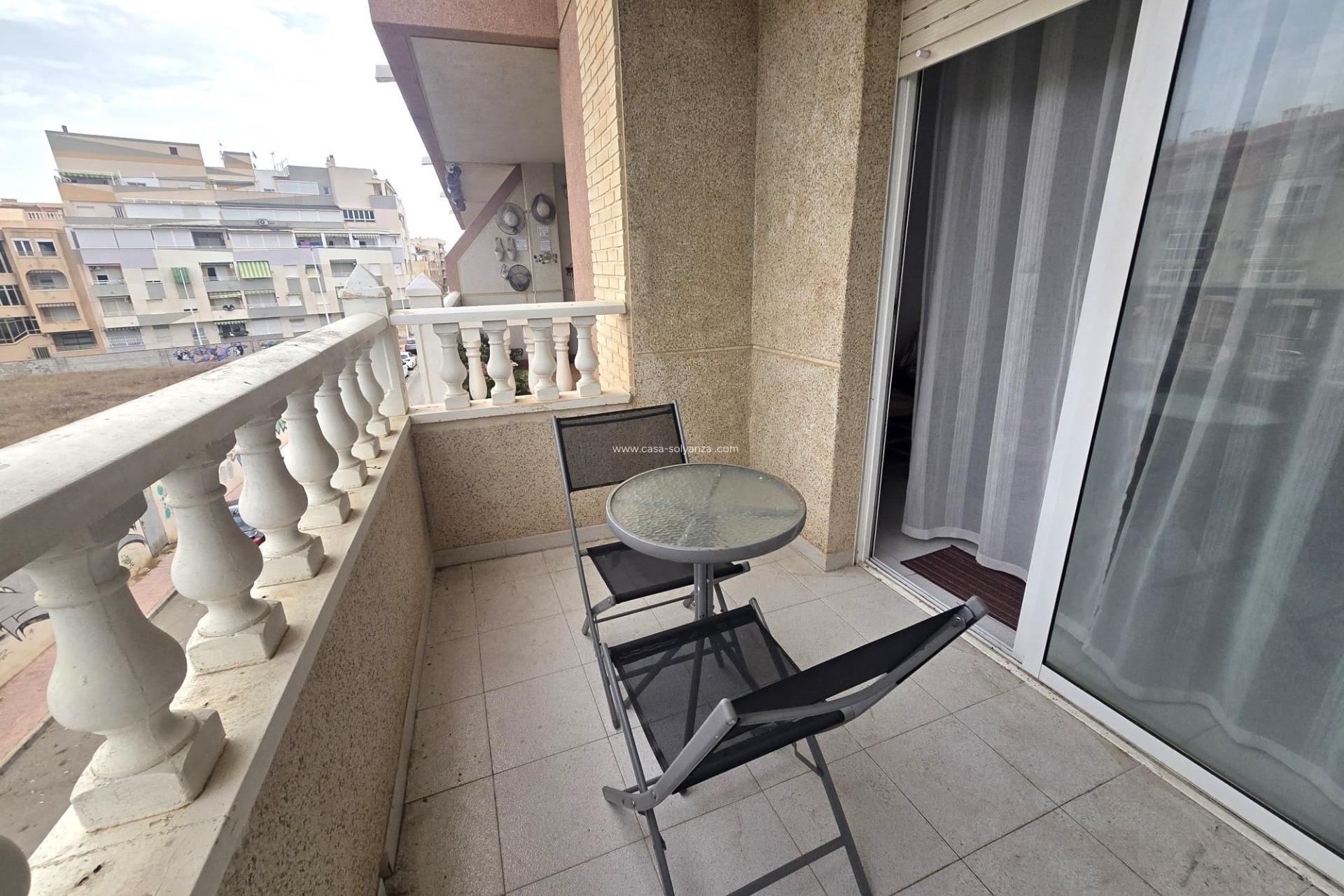 Resale - Apartment / flat - Torrevieja - La Mata