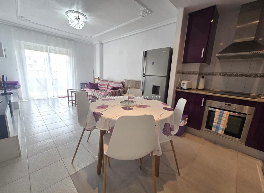 Resale - Apartment / flat - Torrevieja - La Mata
