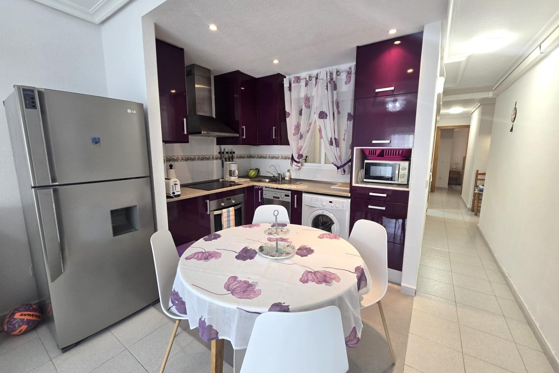 Resale - Apartment / flat - Torrevieja - La Mata