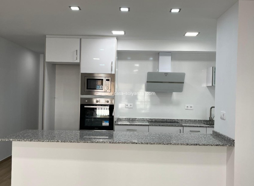Resale - Apartment / flat - Torrevieja - La Mata