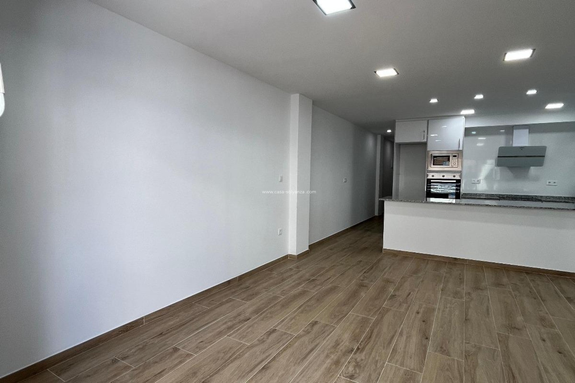 Resale - Apartment / flat - Torrevieja - La Mata