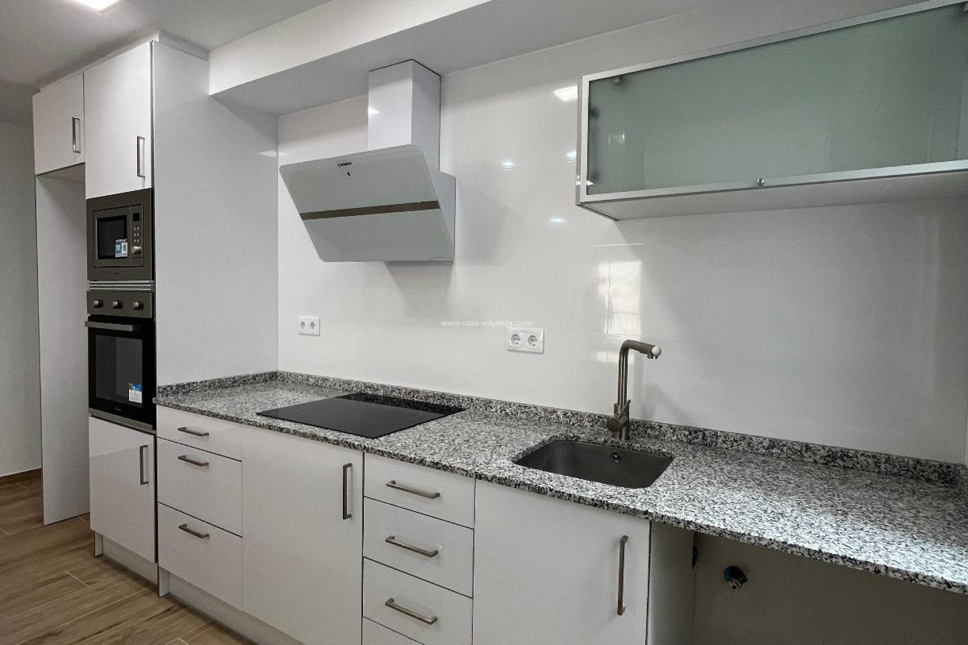 Resale - Apartment / flat - Torrevieja - La Mata