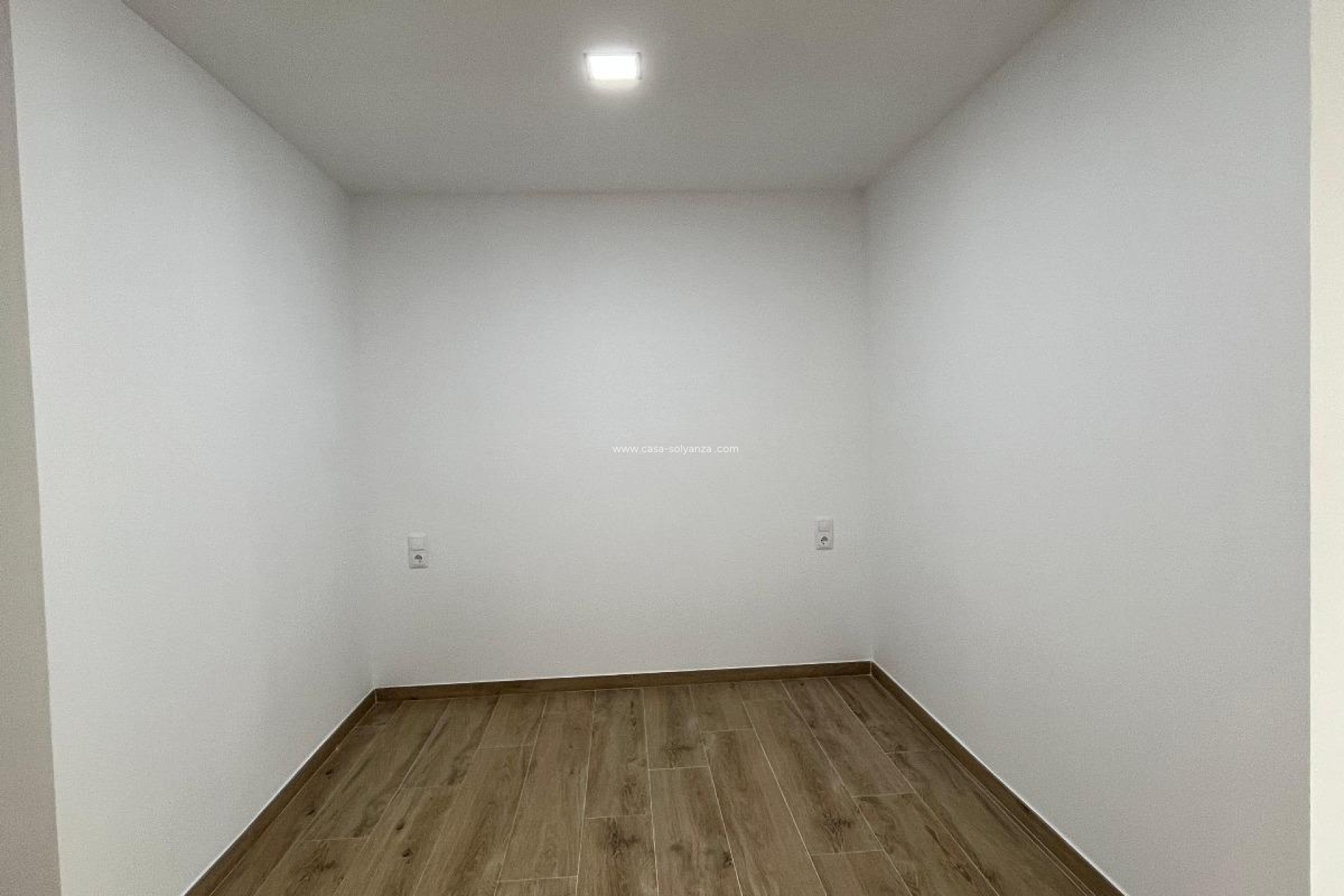 Resale - Apartment / flat - Torrevieja - La Mata