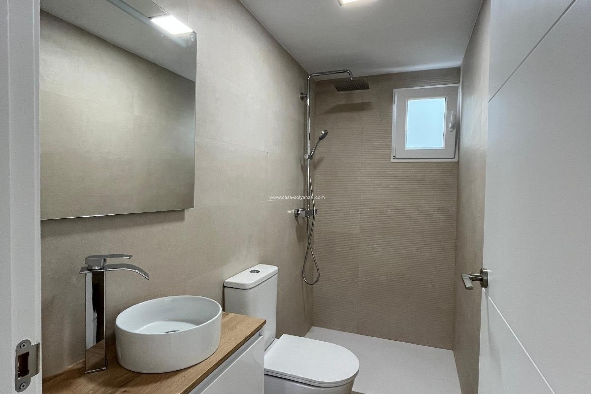 Resale - Apartment / flat - Torrevieja - La Mata