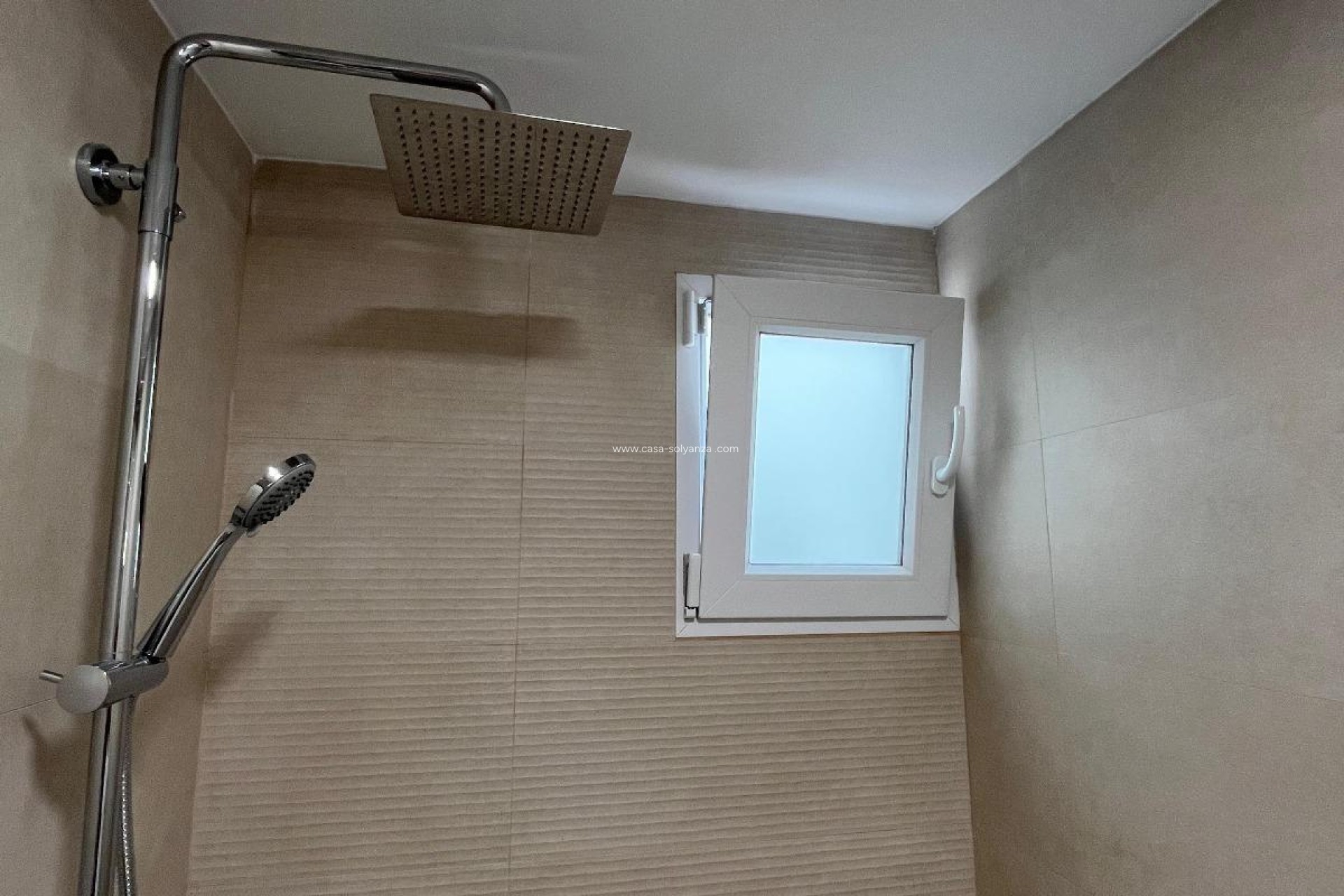 Resale - Apartment / flat - Torrevieja - La Mata