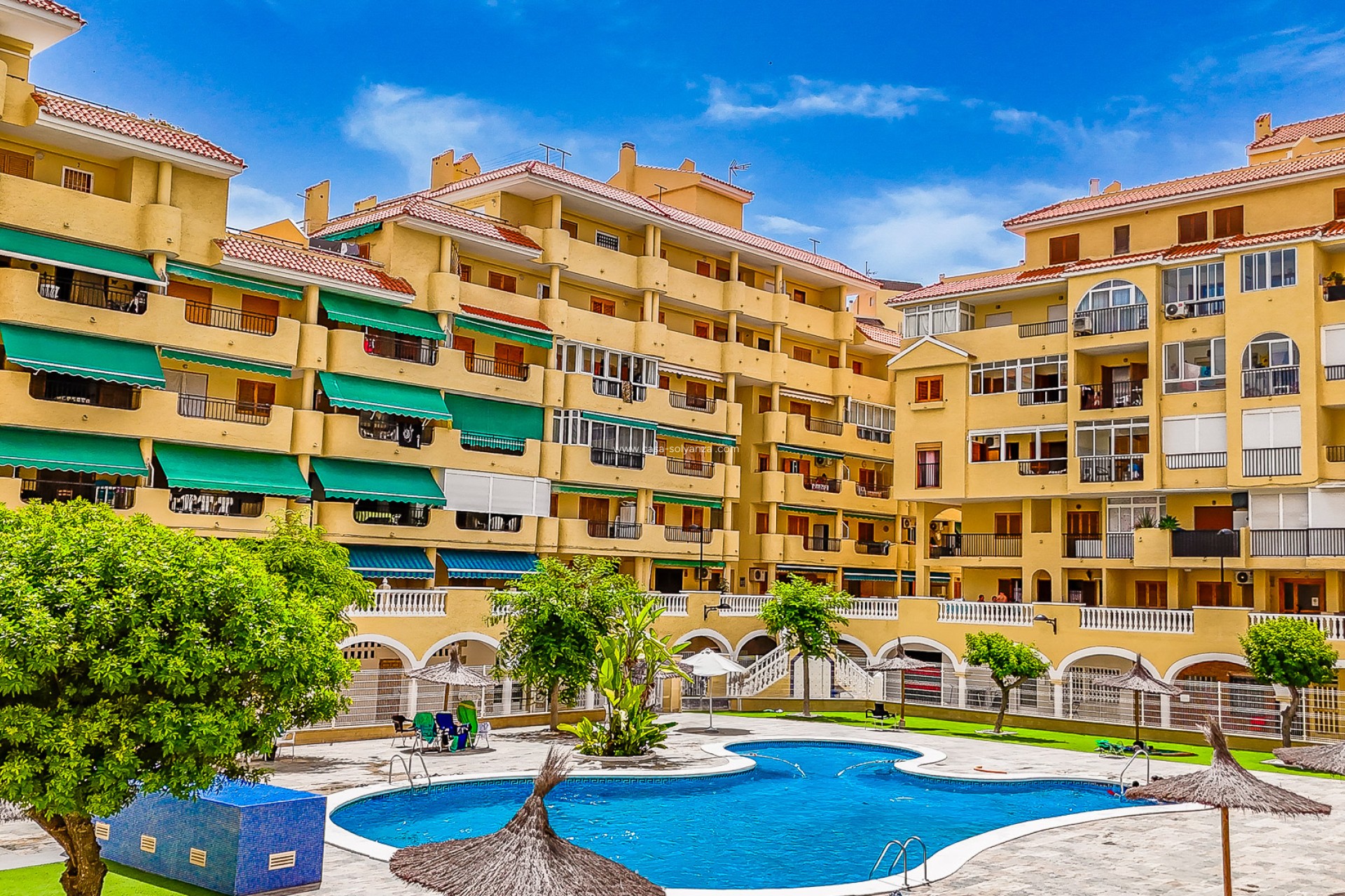 Resale - Apartment / flat - Torrevieja - La Mata