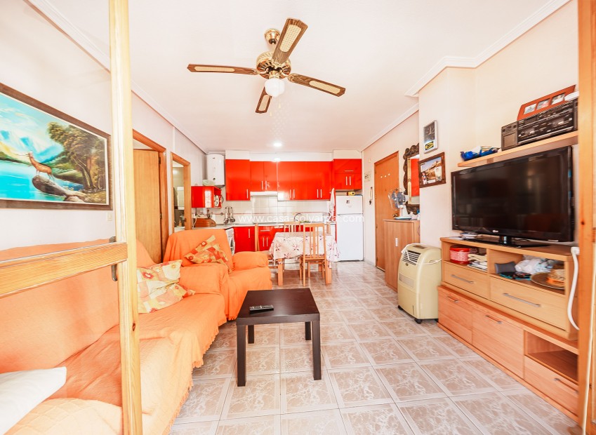 Resale - Apartment / flat - Torrevieja - La Mata