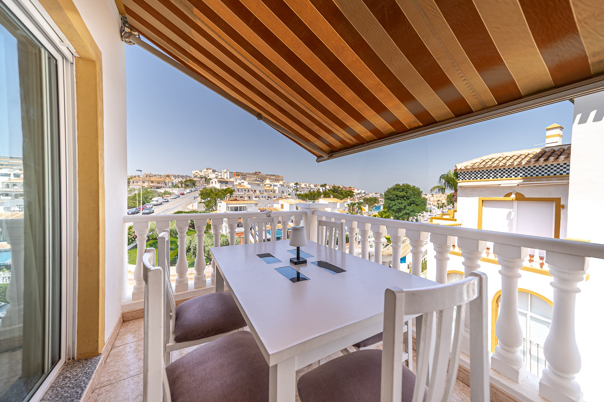 Resale - Apartment / flat - Torrevieja - La Mata
