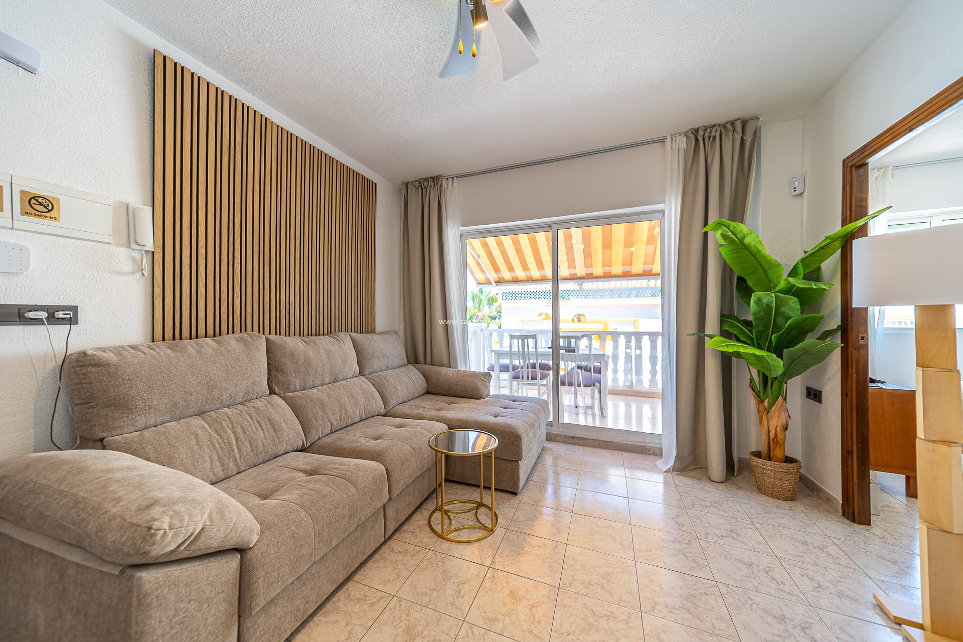 Resale - Apartment / flat - Torrevieja - La Mata