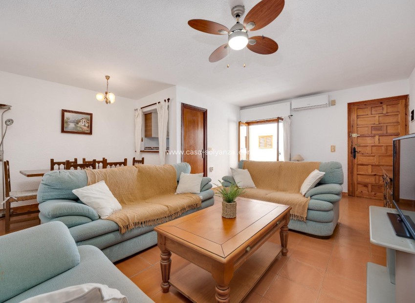 Resale - Apartment / flat - Torrevieja - La Mata