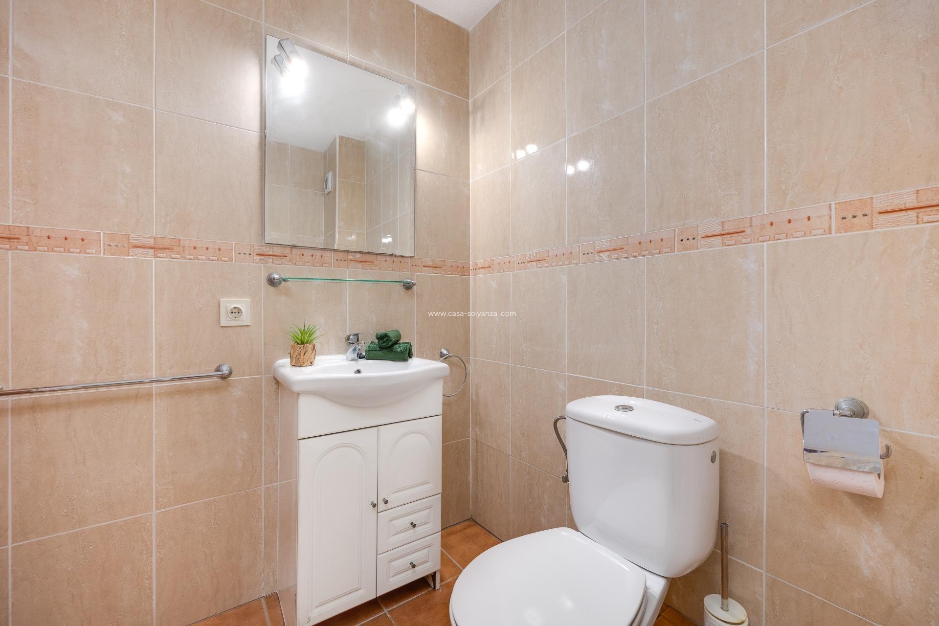 Resale - Apartment / flat - Torrevieja - La Mata